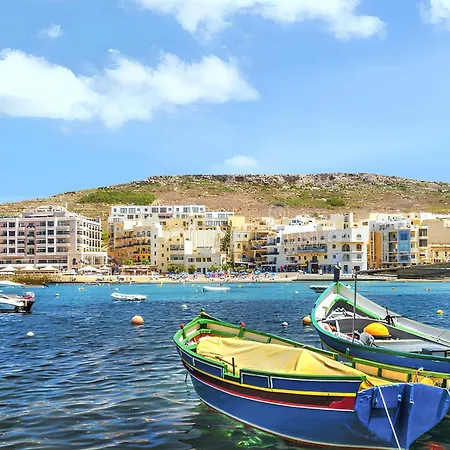 Sea View In Iz-zebbug Марсалфорн